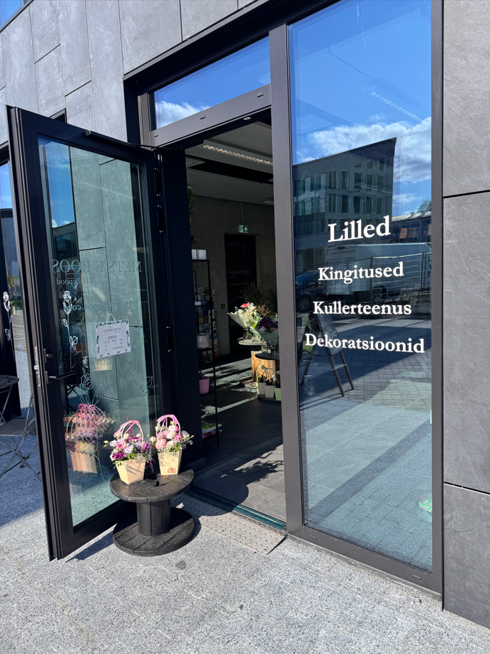 Metsik Roos Lillepood